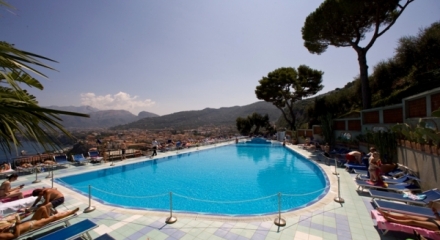 Piscina-Hotel-Bristol-Sorrento