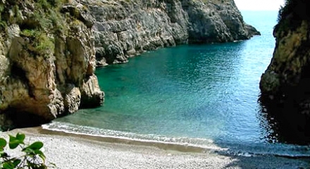 Crapolla bay